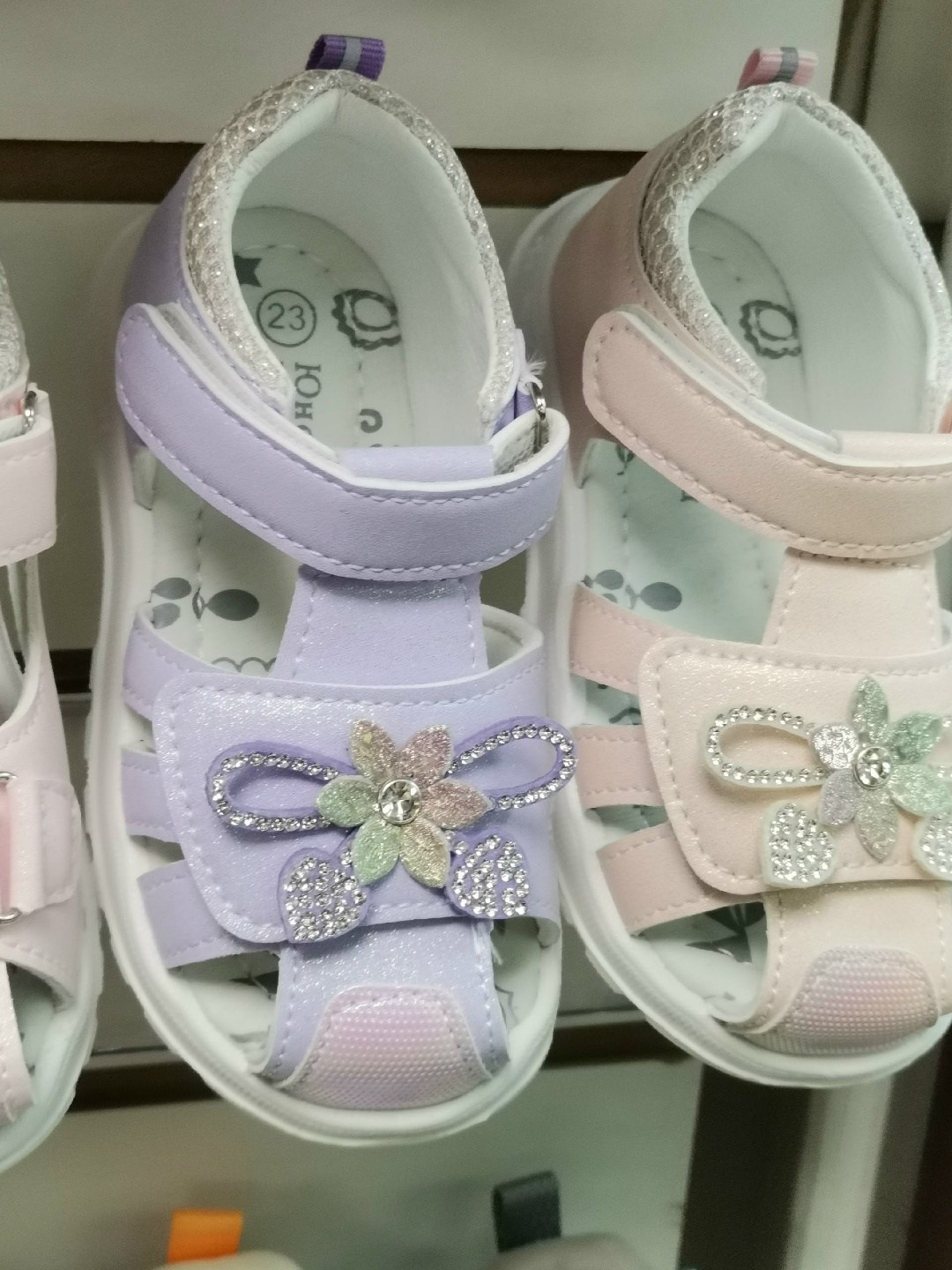 ,сандалии для девочек,босоножки минимен для девочки,сандалии капика для девочек,детские сандалии