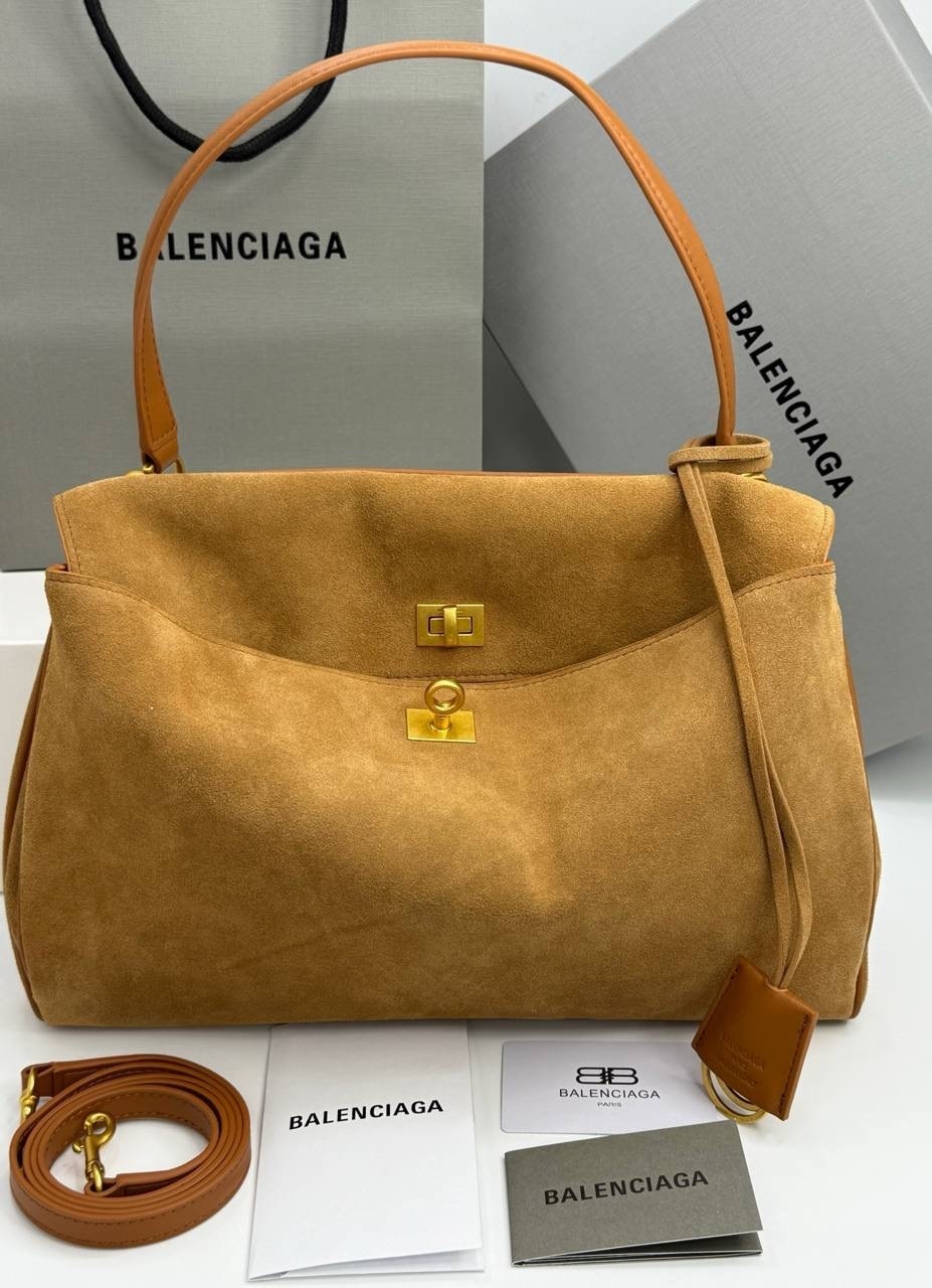 роскошная сумка из замши balenciaga rodeo,женская замшевая сумка balenciaga коричневая 35х23,сумка женская balenciaga натуральная замша,сумка замшевая balenciaga родео,замшевая сумка balenciaga rodeo