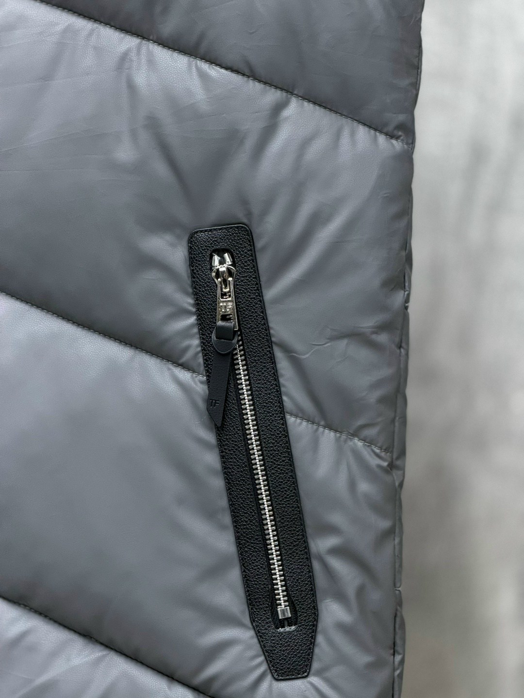 жилет мужской,мужская жилетка,жилет,мужская безрукавка,жилетка