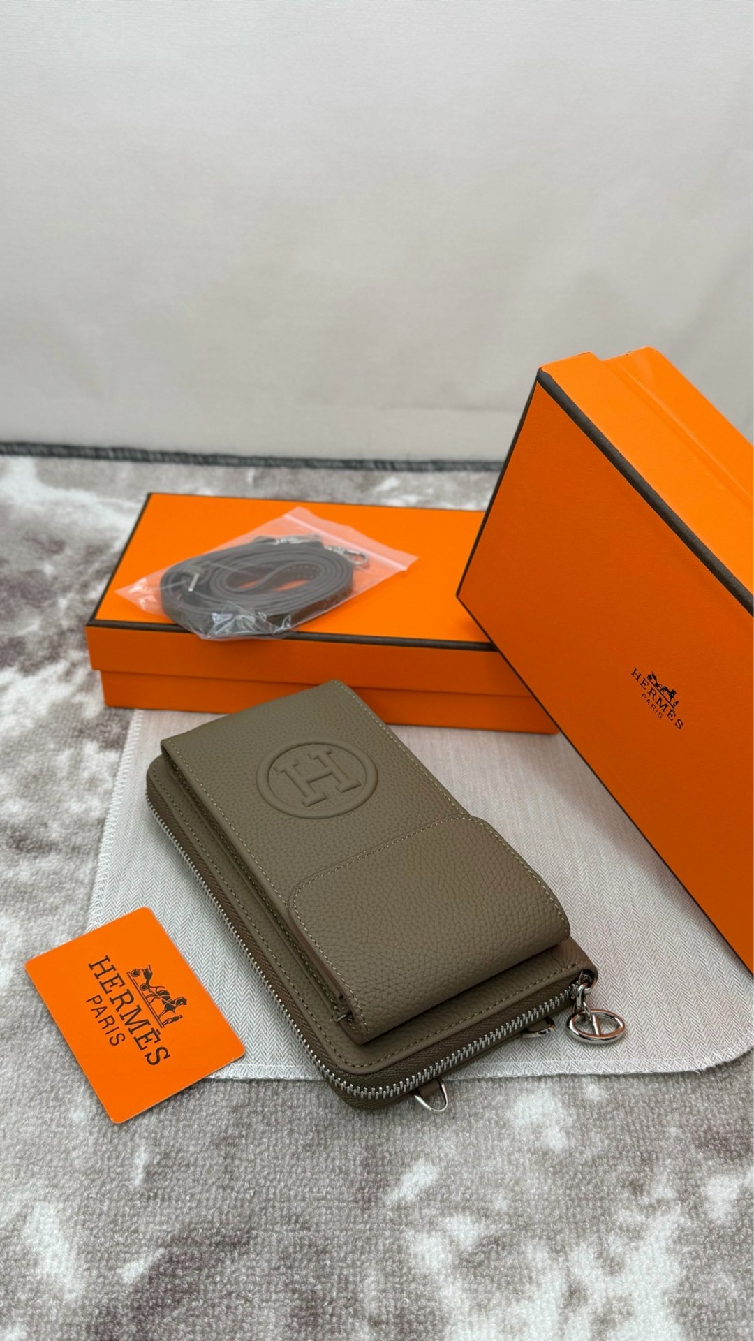 кошелек hermes,кошелек гермес женский,hermes сумка для телефона кошелек клатч,hermes сумка для телефона из натуральной кожи 10х18 см,кошелек эрмес оранжевый