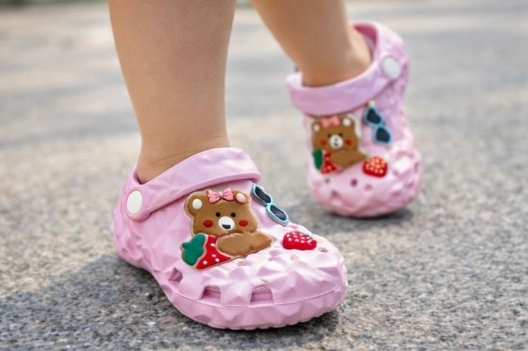 ,детские тапочки,тапочки для детей,шлепки сабо детские,тапочки для девочек