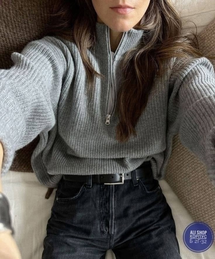 свитер с горлом на молнии оверсайз kk fashion,свитер поло оверсайз на молнии kaiser shop,свитер вязаный оверсайз с горлом на молнии mycloz 266144321,модные свитера,свитер y2k оверсайз с горлом на молн