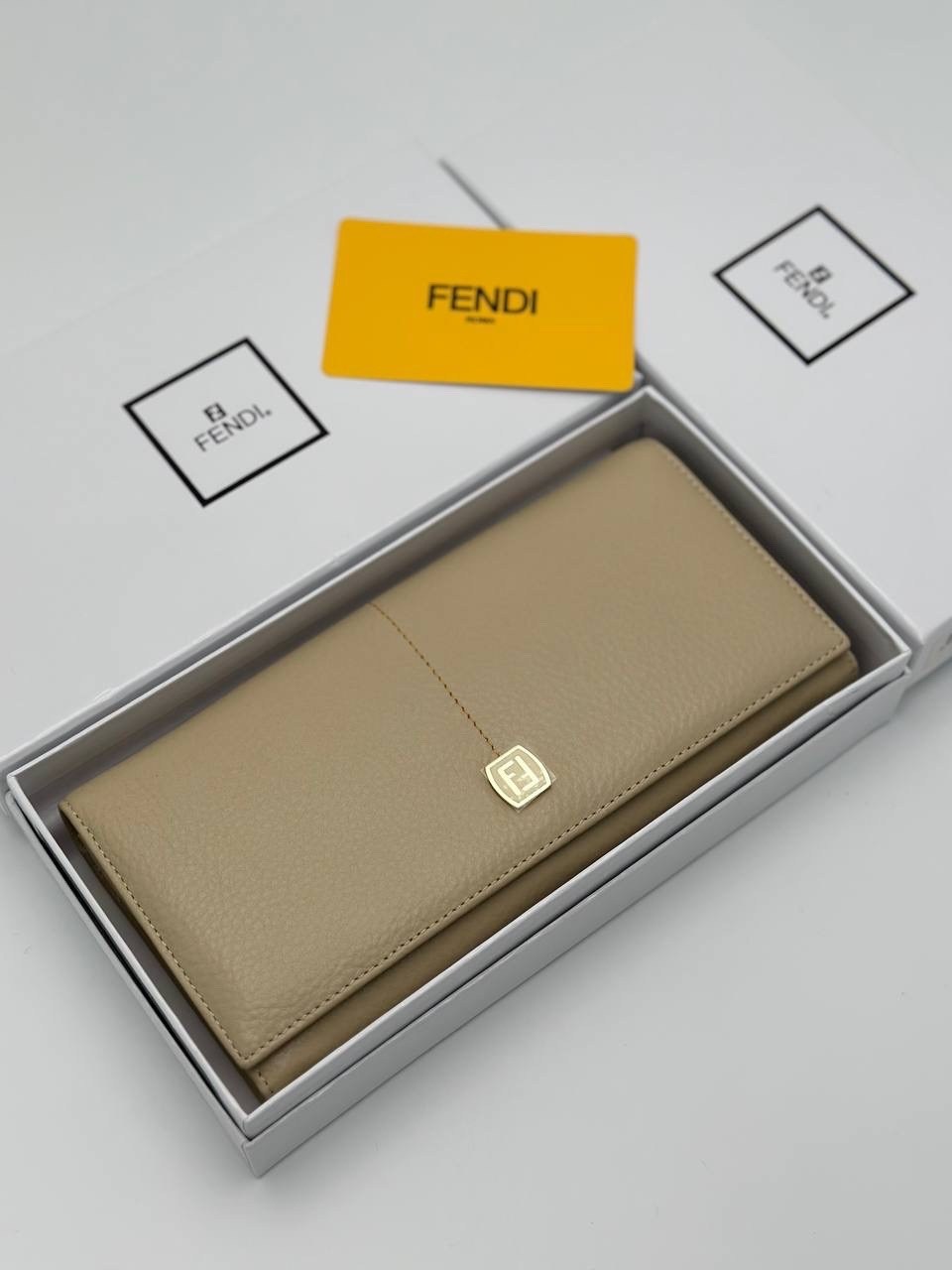 fendi женский кошелек,fendi кошелек,брендовый кошелек fendi,кошелек женский натуральная кожа кошелек,кошелек женский натуральная кожа