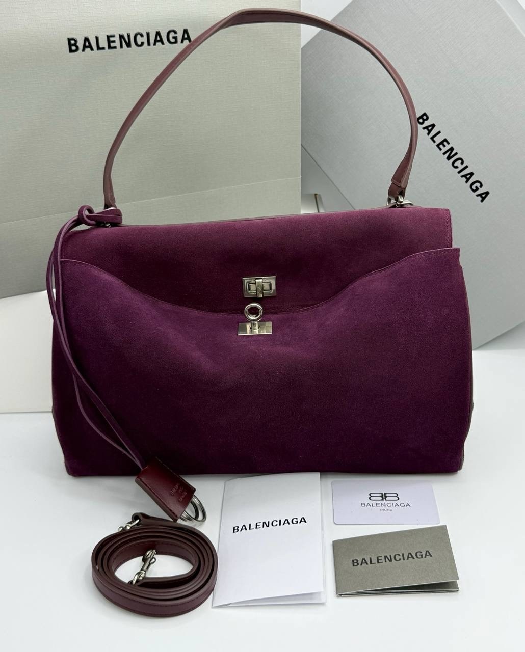 роскошная сумка из замши balenciaga rodeo,balenciaga хаки замшевая сумка тоут rodeo для женщин,женская замшевая сумка balenciaga коричневая 35х23,женская сумка balenciaga,balenciaga хаки замшевая сумк