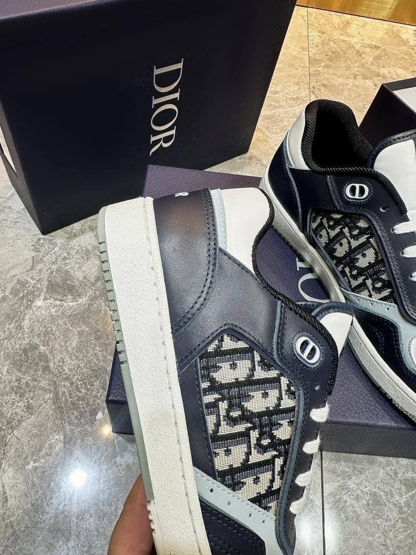 мужские кожаные кроссовки christian dior синие с белым с надписями сбоку,кроссовки christian dior,кроссовки christian dior b27 черные мужские,кроссовки мужские dior,мужские кеды christian dior