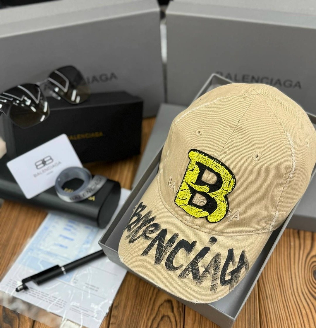 бейсболка balenciaga,кепка balenciaga,кепка баленсиага с надписями,бейсболка с логотипом balenciaga,шляпа balenciaga
