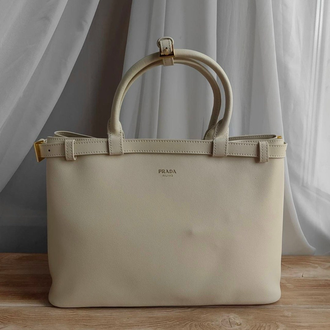 сумка prada белая,сумка женская prada,сумки prada,сумка,сумка женская