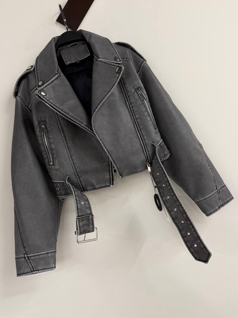 куртка косуха,косуха винтажная куртка кожаная oversize серая monyken,женская косуха,кожаная куртка косуха,куртка кожаная женская