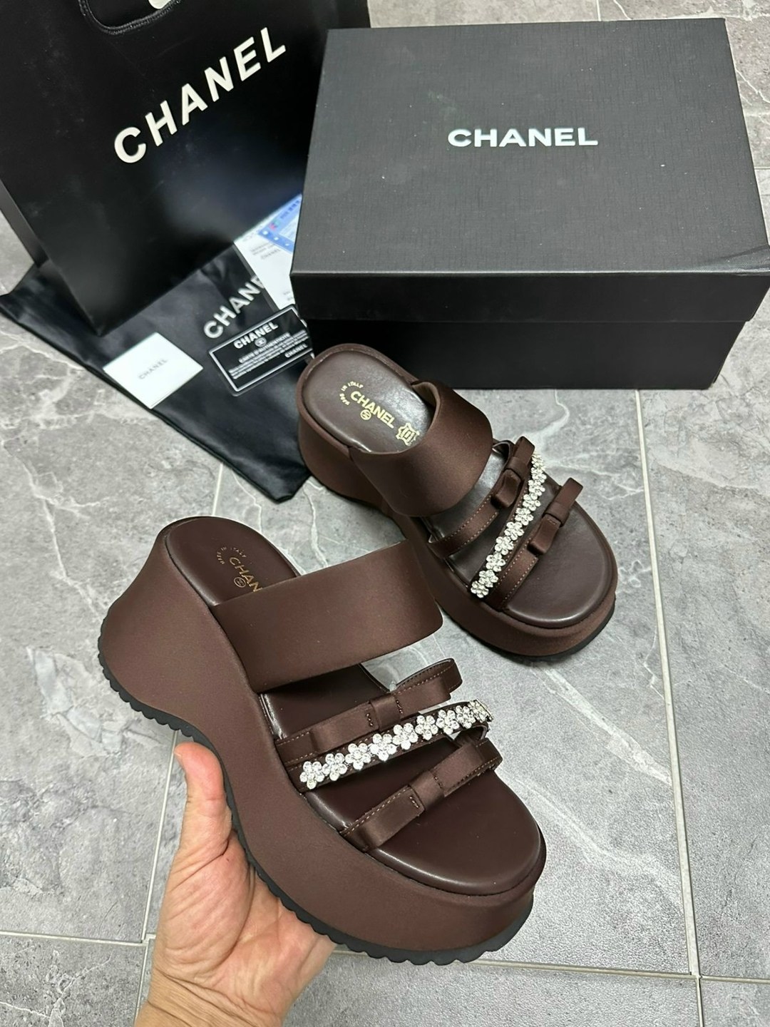 босоножки chanel,сандалии chanel,шлепанцы chanel,шлепки шанель женские,