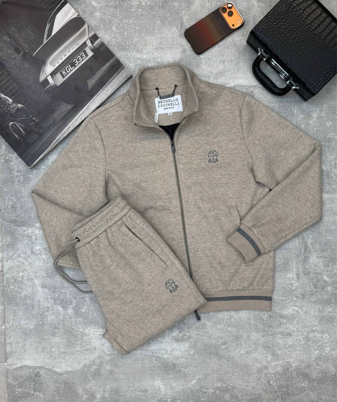 спортивный костюм brunello cucinelli,brunello cucinelli спортивный костюм мужской,мужской спортивный костюм brunello cucinelli серый 2026,brunello cucinelli костюм,спортивный костюм stefano ricci