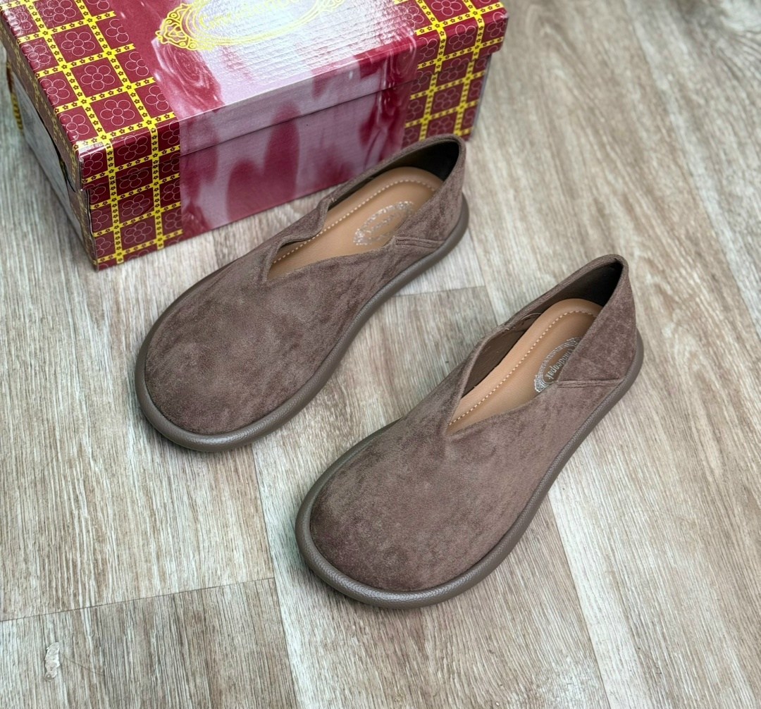 туфли лоферы замшевые на плоской подошве,лоферы замшевые,женские лоферы из натуральной замши,лоферы женские замшевые,лоферы замшевые натуральные