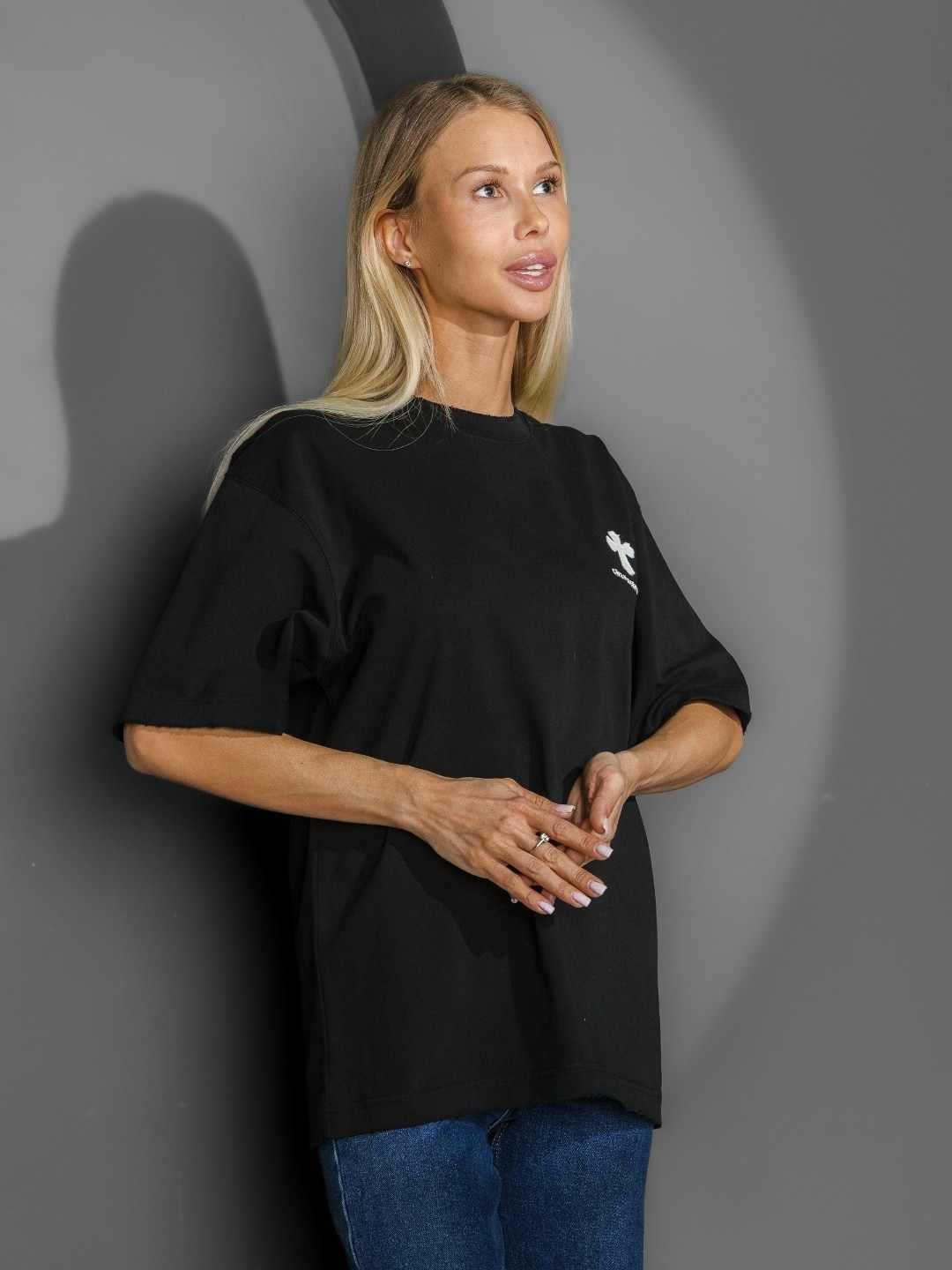 футболки женская,футболки женская оверсайз,футболки женские с принтом,черная футболка женская,футболка оверсайз