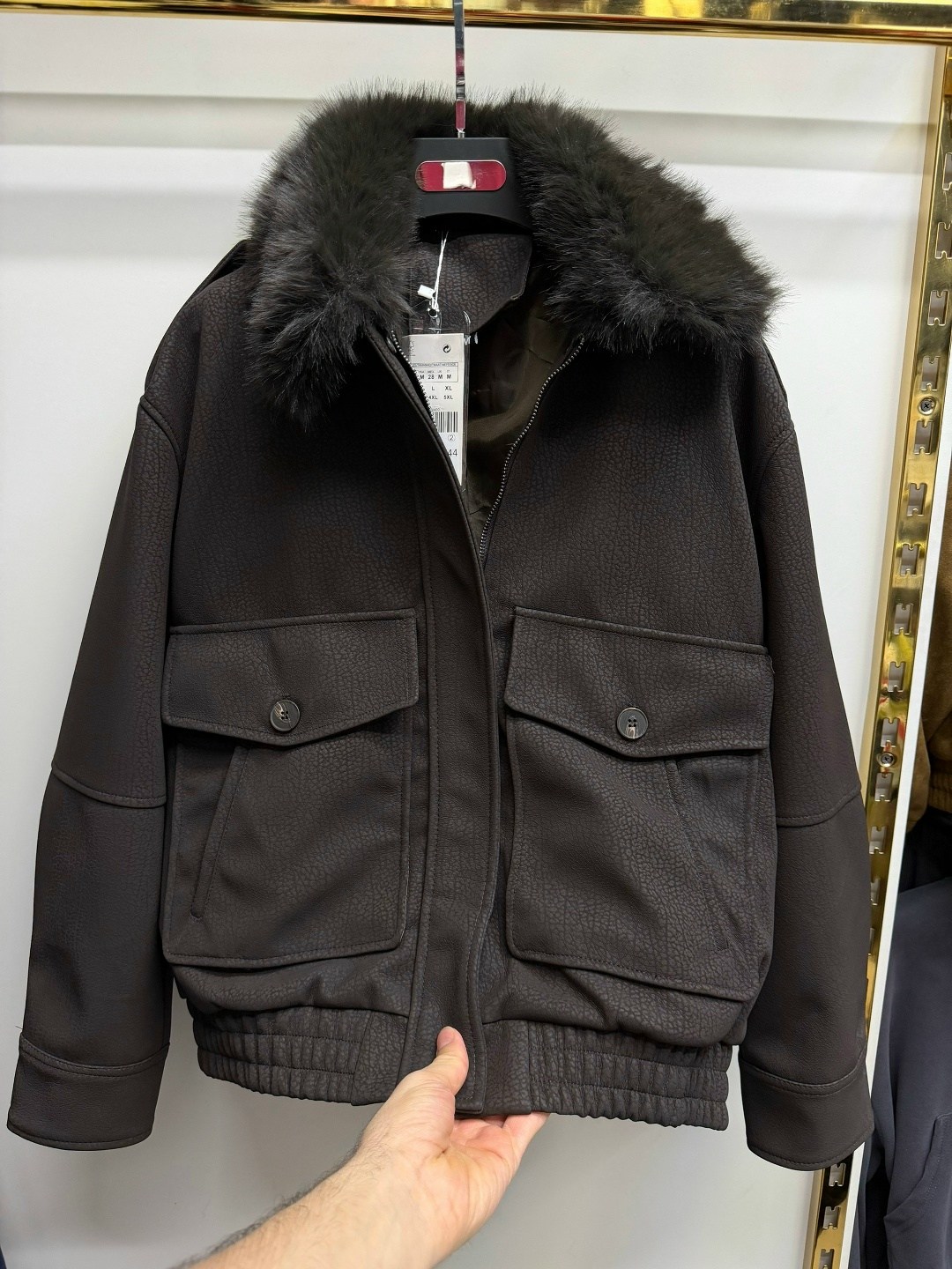 меховая куртка,куртка на меху,зимняя пальто,женская куртка,куртка женская с мехом