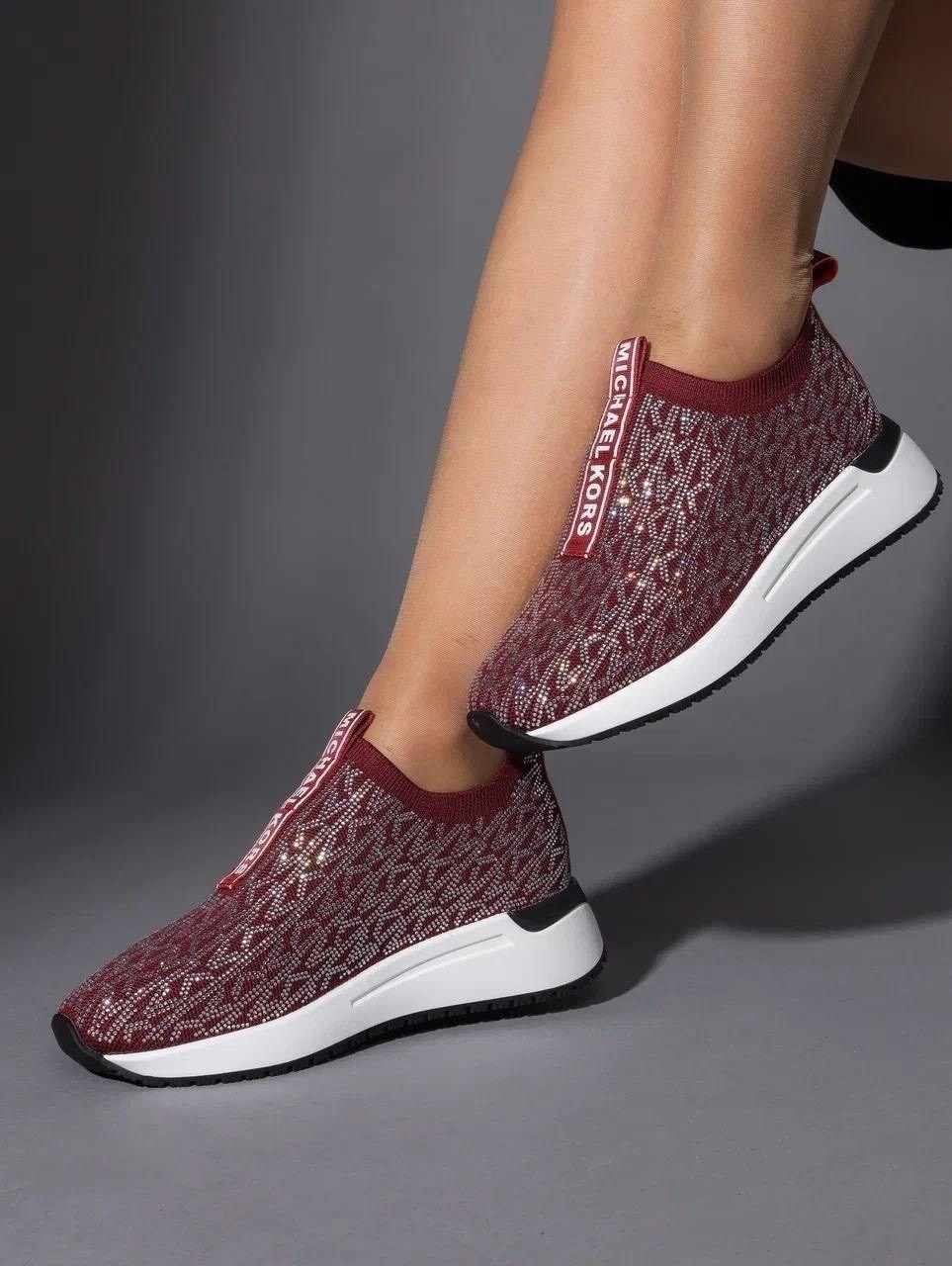 ,женская спортивная ,женская ,спортивная ,женские кроссовки