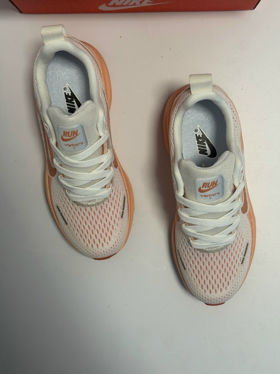 для бега,спорт бег,одежда спортивная,костюм для бега,бег и