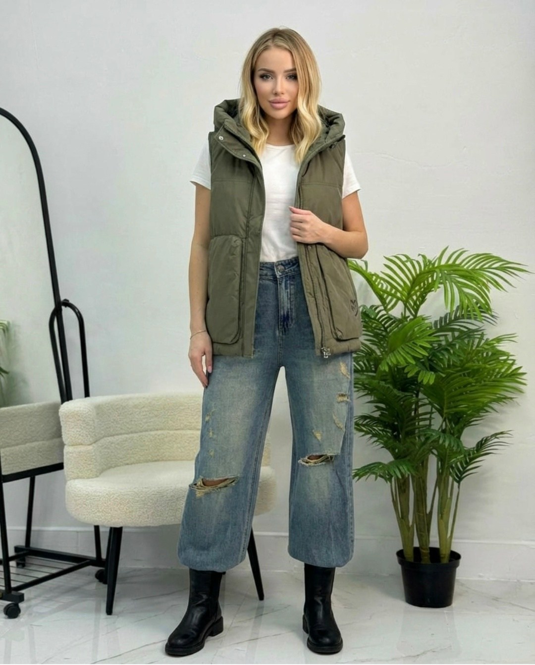 женская жилетка,жилетка,жилет,жилетка с капюшоном,женский жилет