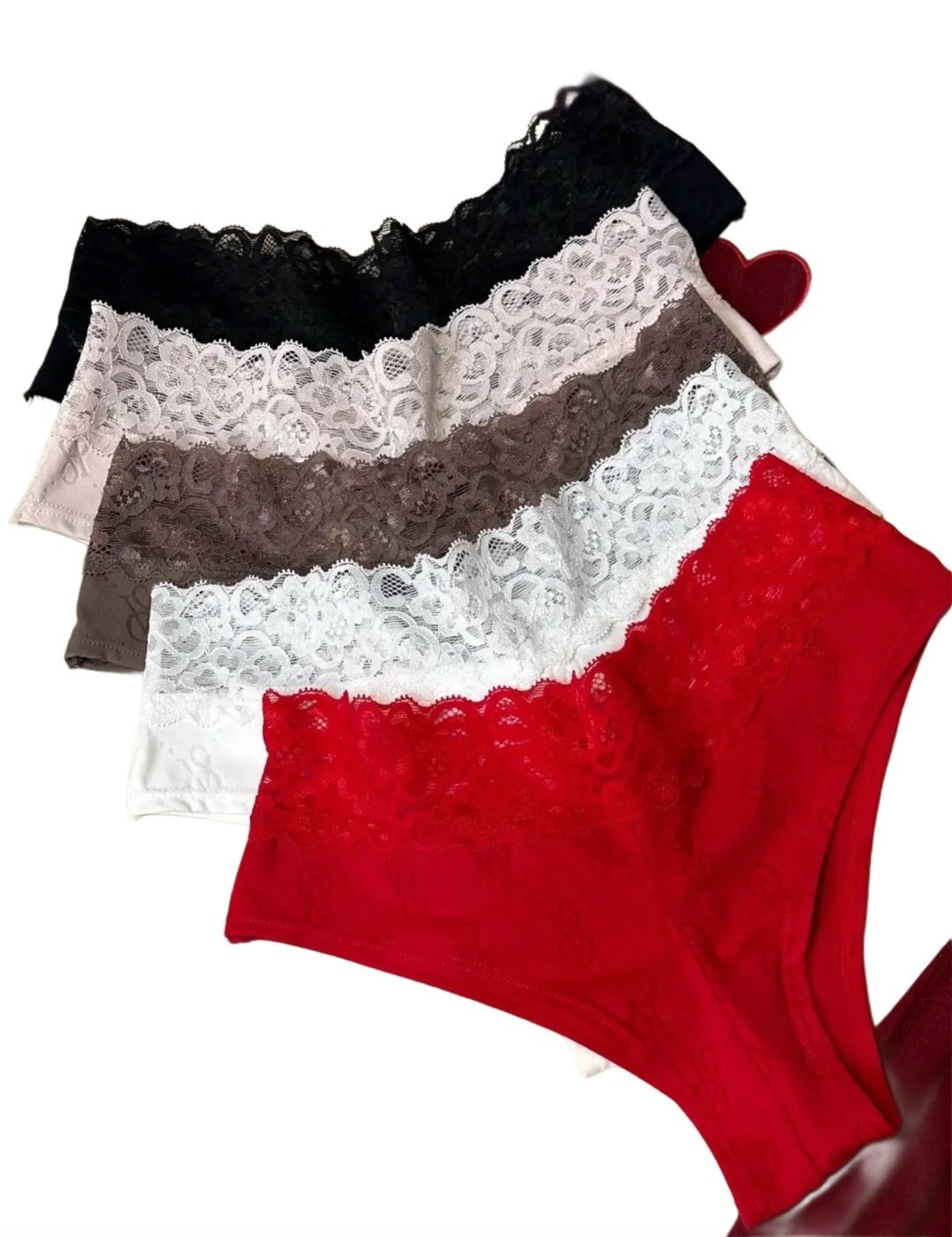 кружевные стринги,женские кружевные стринги,трусики женские кружевные,трусы женские кружевное,женское нижнее белье стринги