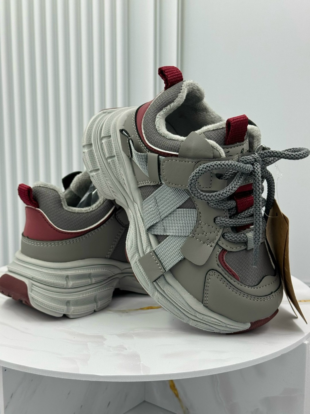 ,кроссовки женскиe,спортивная ,детские кроссовки,объемные кроссовки