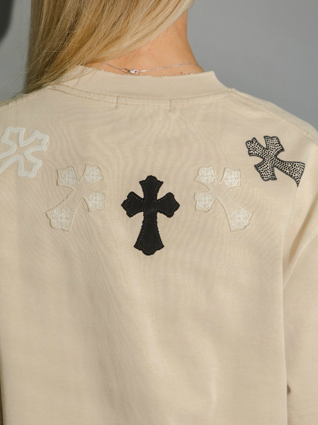 футболки женская,футболки женская оверсайз,футболки оверсайз,бежевая футболка,футболка женская бежевая