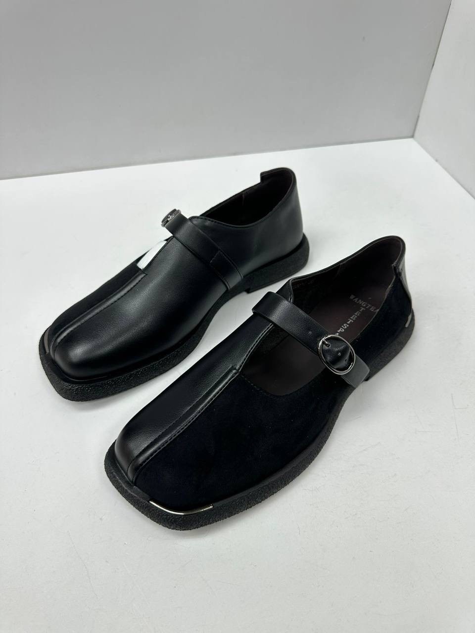 ,женская ,модные лоферы,обуви,модная