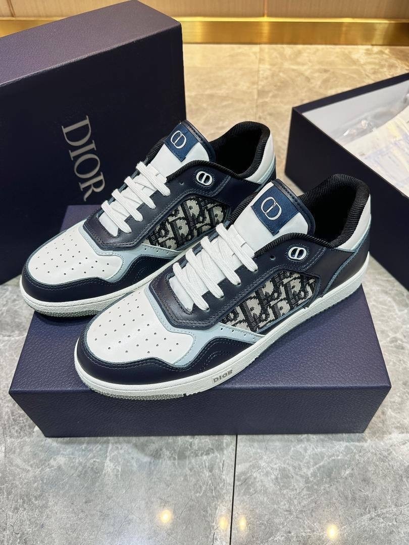 мужские кожаные кроссовки christian dior синие с белым с надписями сбоку,кроссовки christian dior,кроссовки christian dior b27 черные мужские,кроссовки мужские dior,мужские кеды christian dior