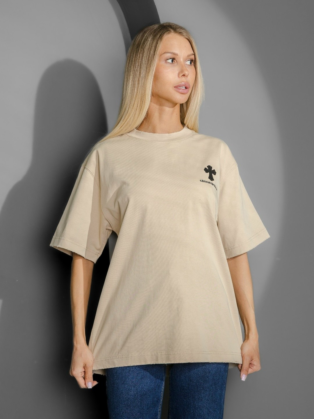 футболки женская,футболки женская оверсайз,футболки оверсайз,бежевая футболка,футболка женская бежевая