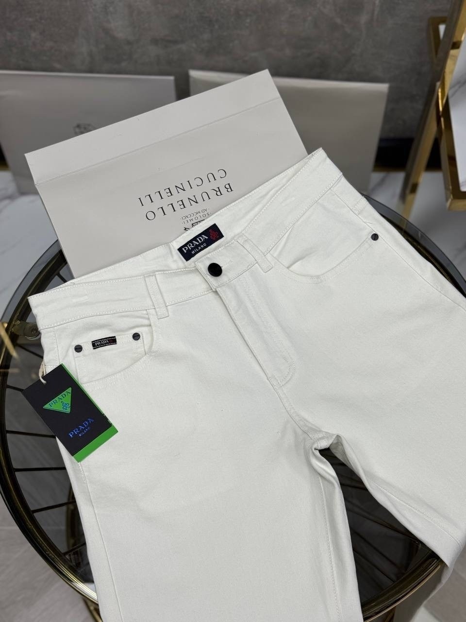 белые джинсы,мужские джинсы,белые мужские джинсы,брюки джинсы,джинсы повседневные