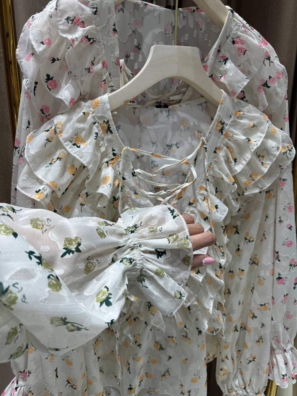 стильная блуза,блузка стильная,блузка с оборками,блузы,блузка с принтом