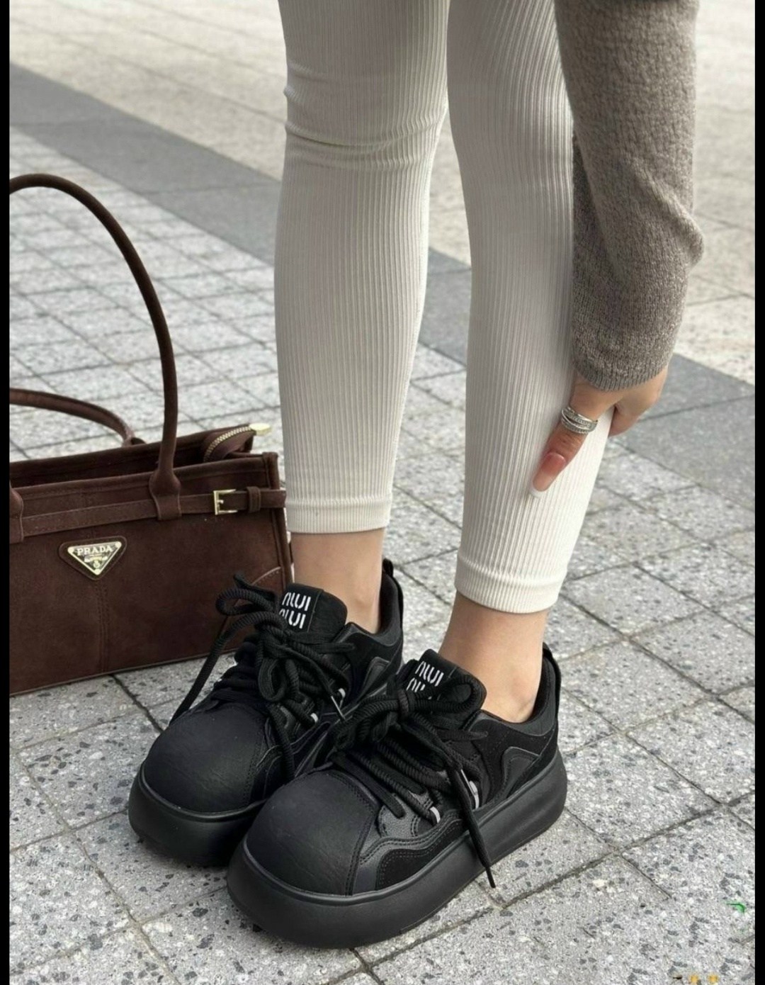 ,кроссовки женские,массивные кроссовки, женская,кроссовки на массивной подошве