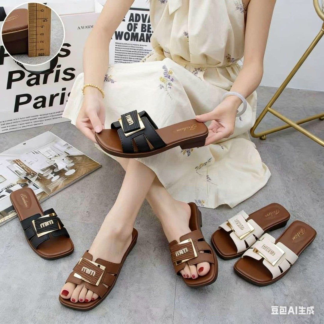 ,шлепанцы женские,модные шлепанцы,модные сандалии,сандалии женские