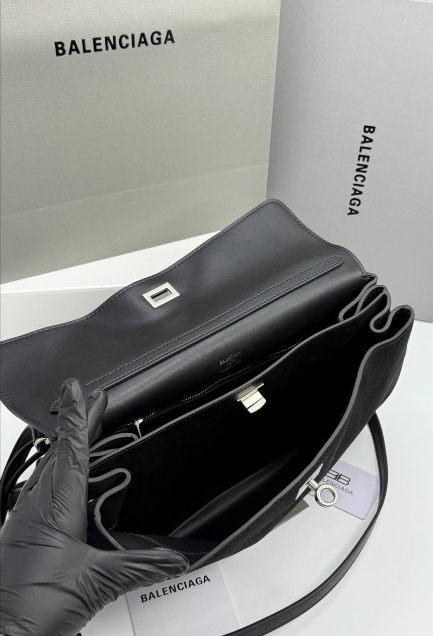 роскошная сумка из замши balenciaga rodeo,сумка в образе balenciaga размер 35 х 25 x 10 см замша,женская замшевая сумка balenciaga коричневая 35х23,balenciaga сумка натуральная замша,сумка женская bal