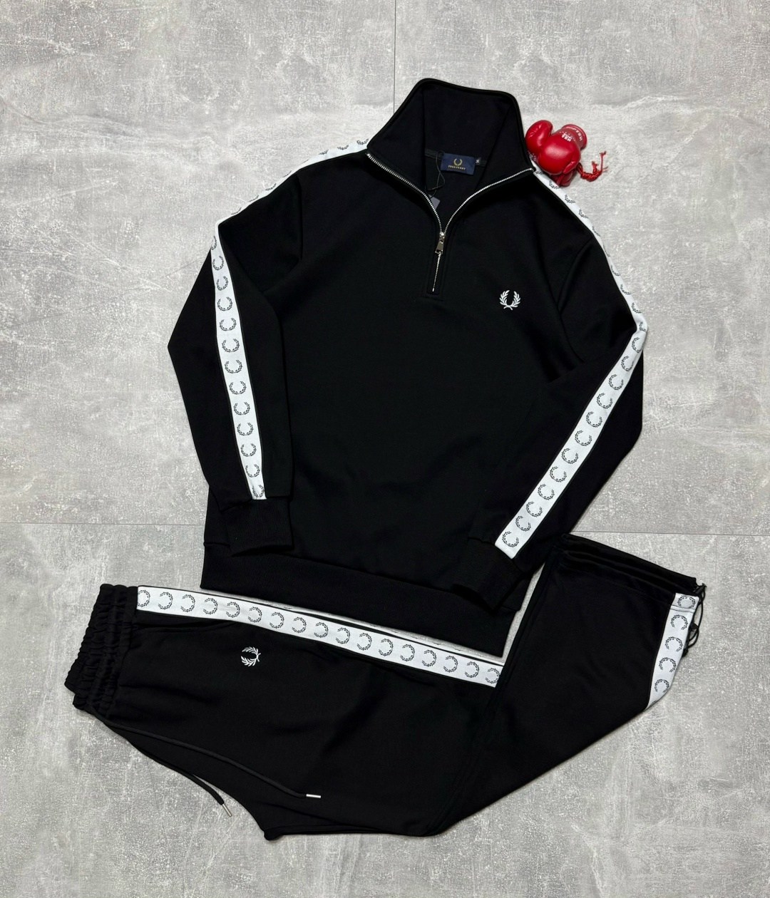 спортивный костюм fred perry,спортивные костюм,мужской спортивный костюм,спортивный костюм stefano ricci,спортивные костюмы для мужчин