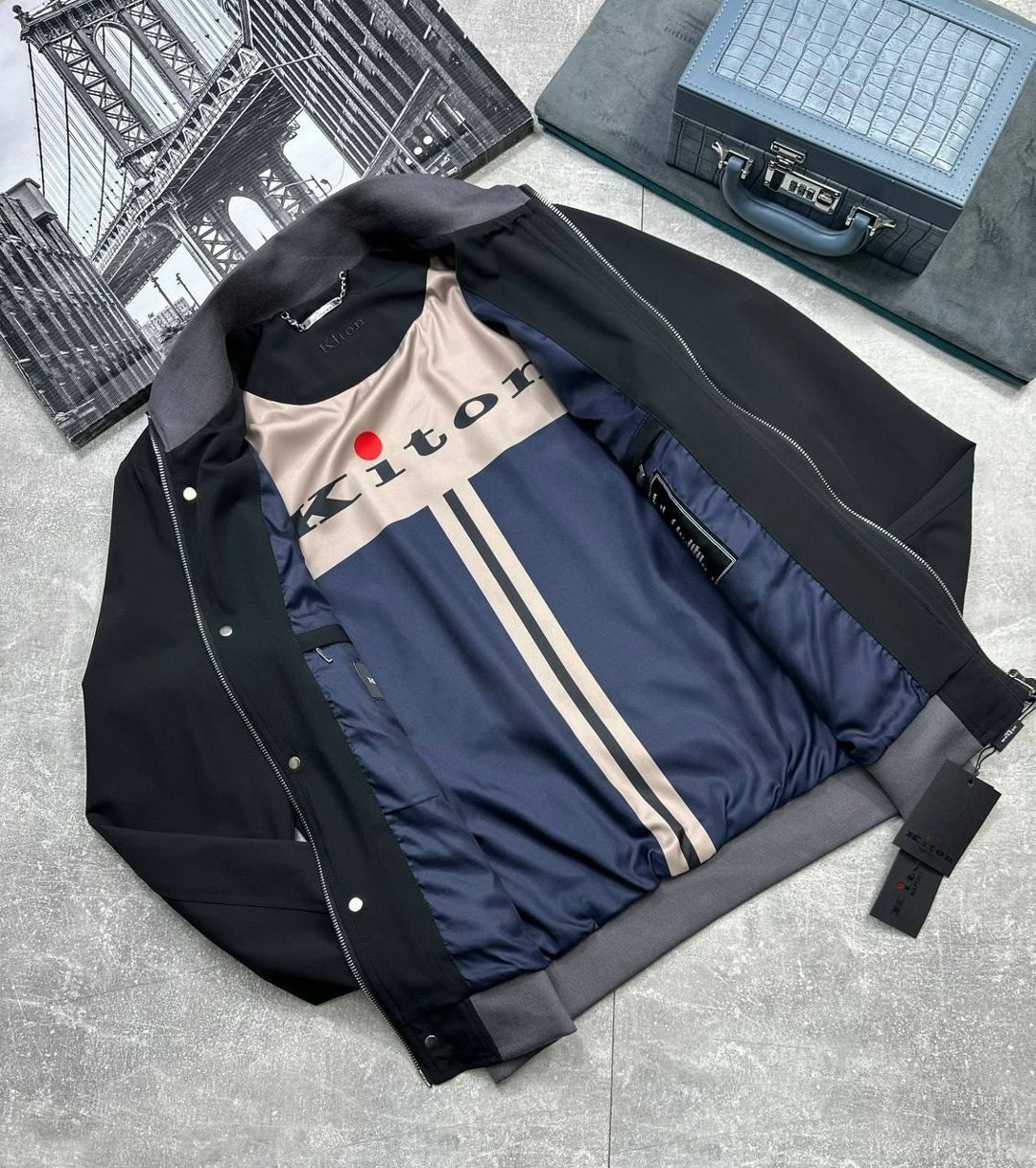 мужская куртка бомбер,куртка бомбер,мужская куртк,мужская куртка,легкая куртка