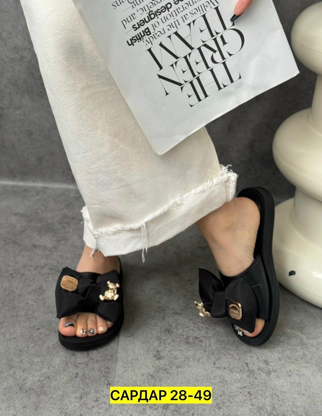 ,шлепанцы женские,женские шлепки,модные шлепанцы,модные шлепки