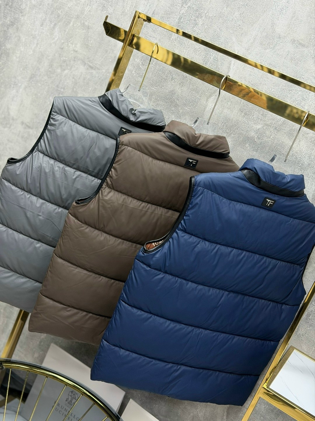 жилет мужской,мужская жилетка,жилет,мужская безрукавка,жилетка