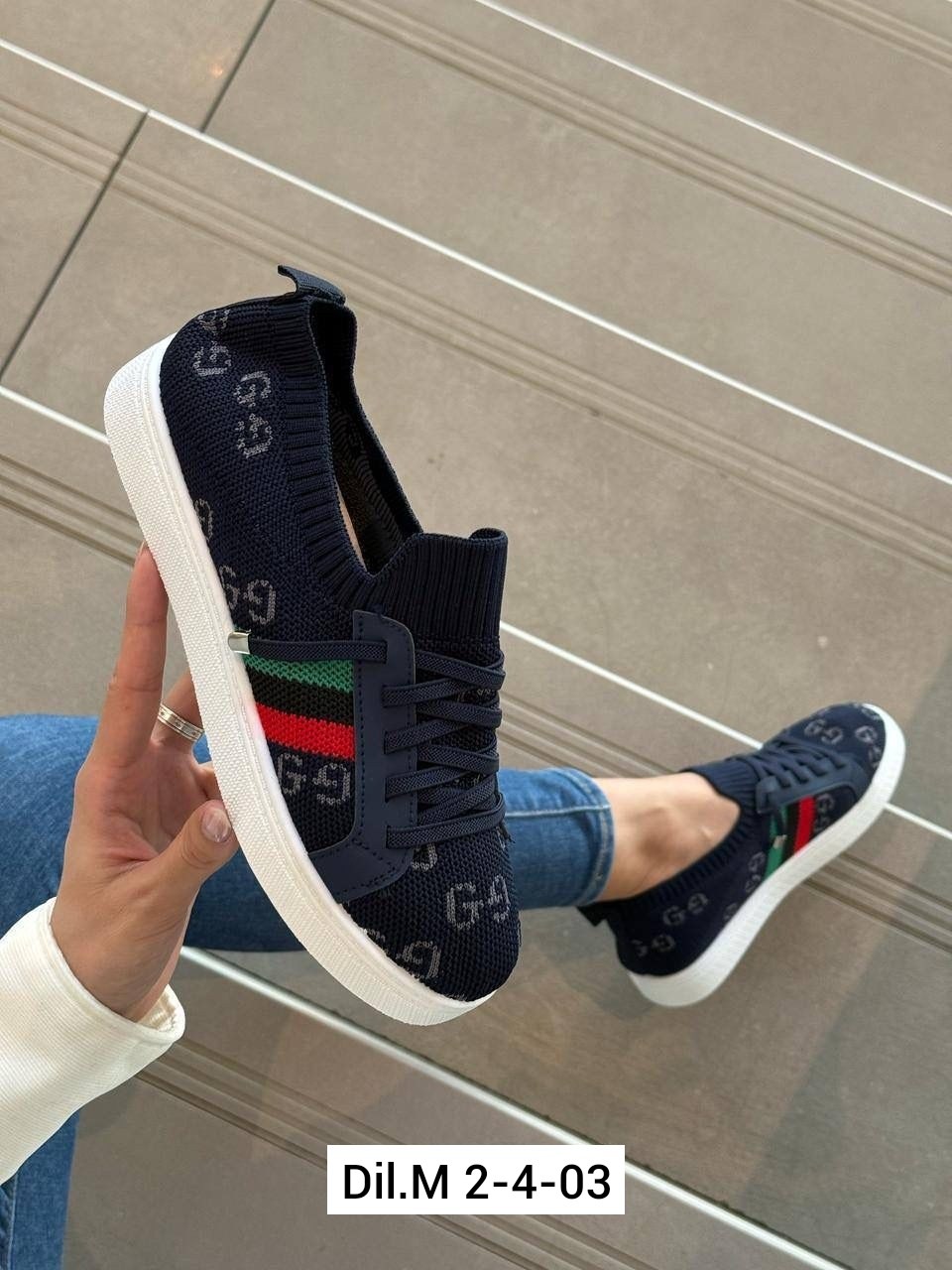 ,повседневная ,спортивная ,парусиновая ,кроссовки модные