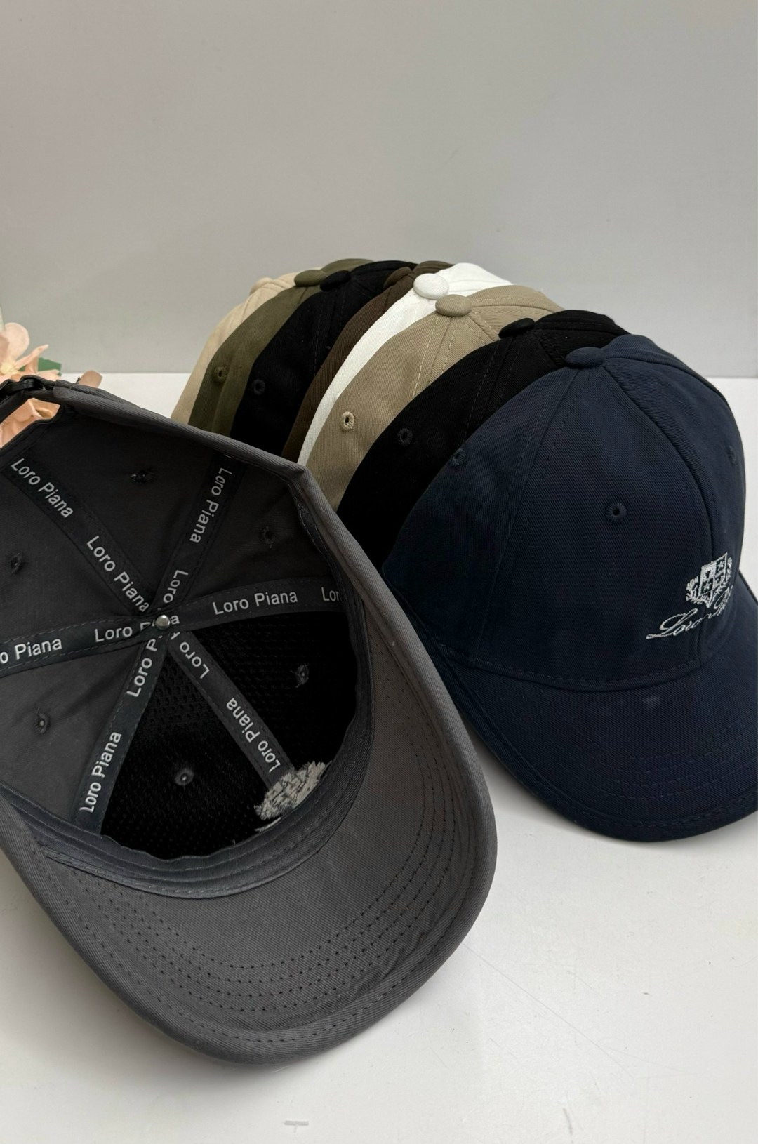 бейсболка loro piana,бейсболка женская,бейсболка,бейсболка модная,бейсболка классическая