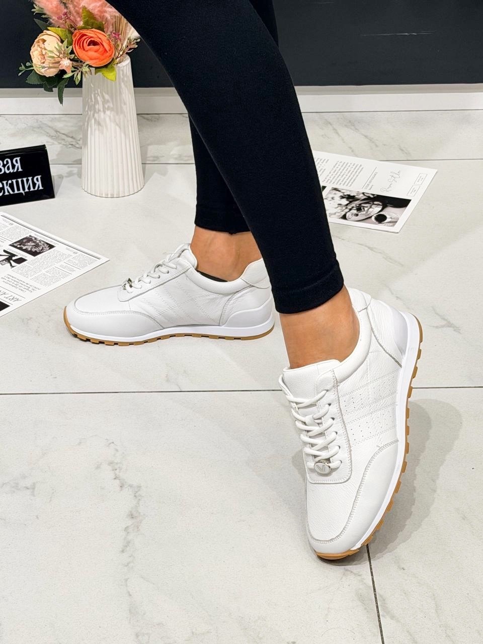 ,женские кроссовки,белые кроссовки женские,кроссовки для женщин,белые кроссовки