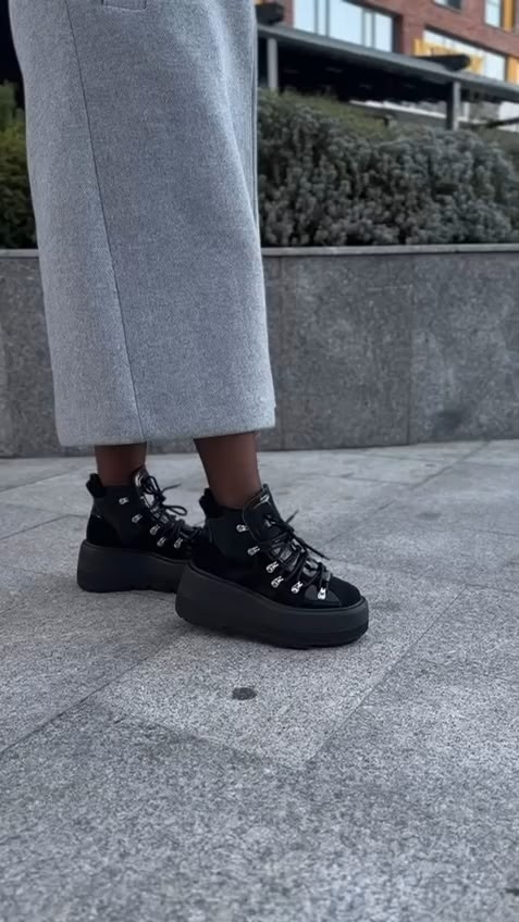 , женская,женские ботинки,женские зимние ботинки угги ugg черные,ботинки на платформе