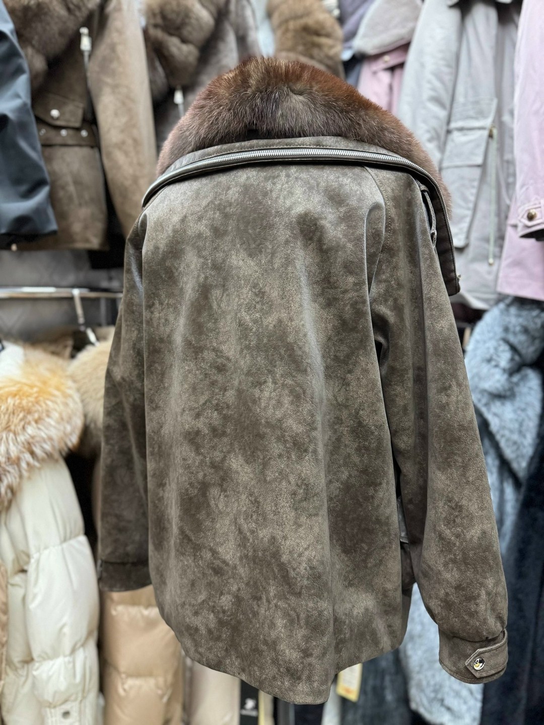 куртка меховая,куртка с натуральным мехом,куртка с мехом,кожаная куртка с мехом,кожаная куртка