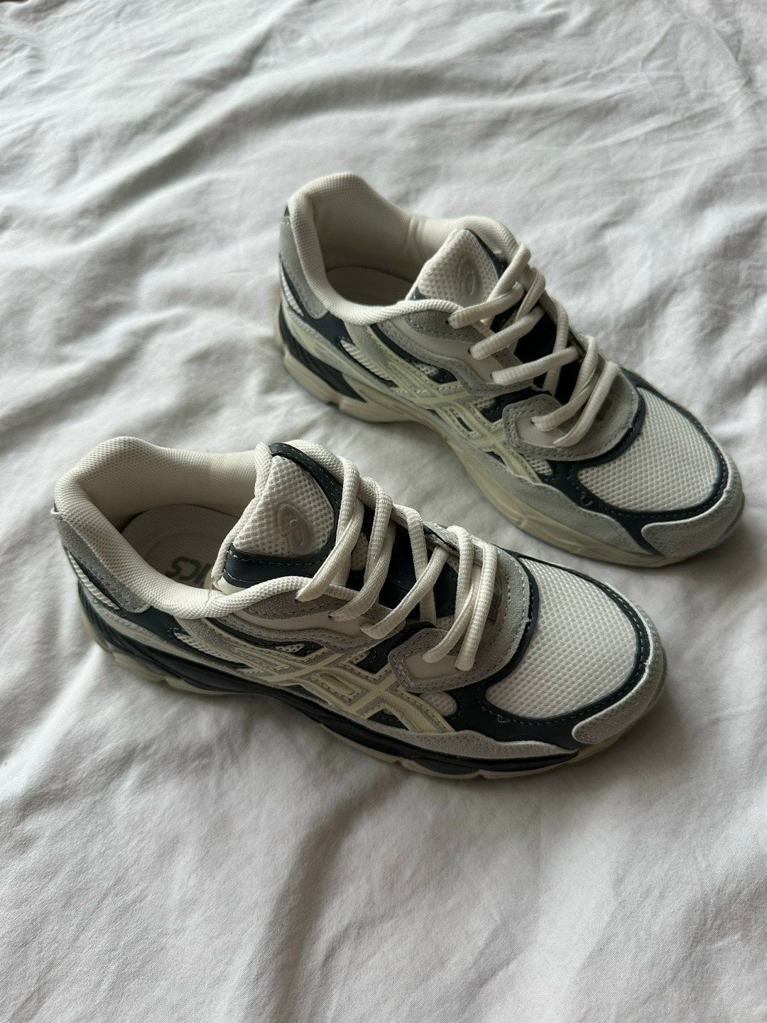 кроссовки asics gel nyc,кроссовки asics,asics кроссовки женские,кроссовки asics gel-nyc oyster grey,кроссовки asics gel