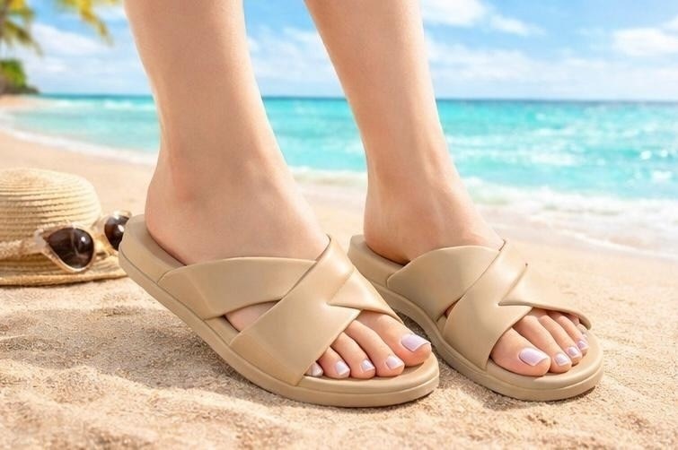 шлепанцы женские,,шлепанцы пляжные женские,сланцы женские,пляжные сандалии