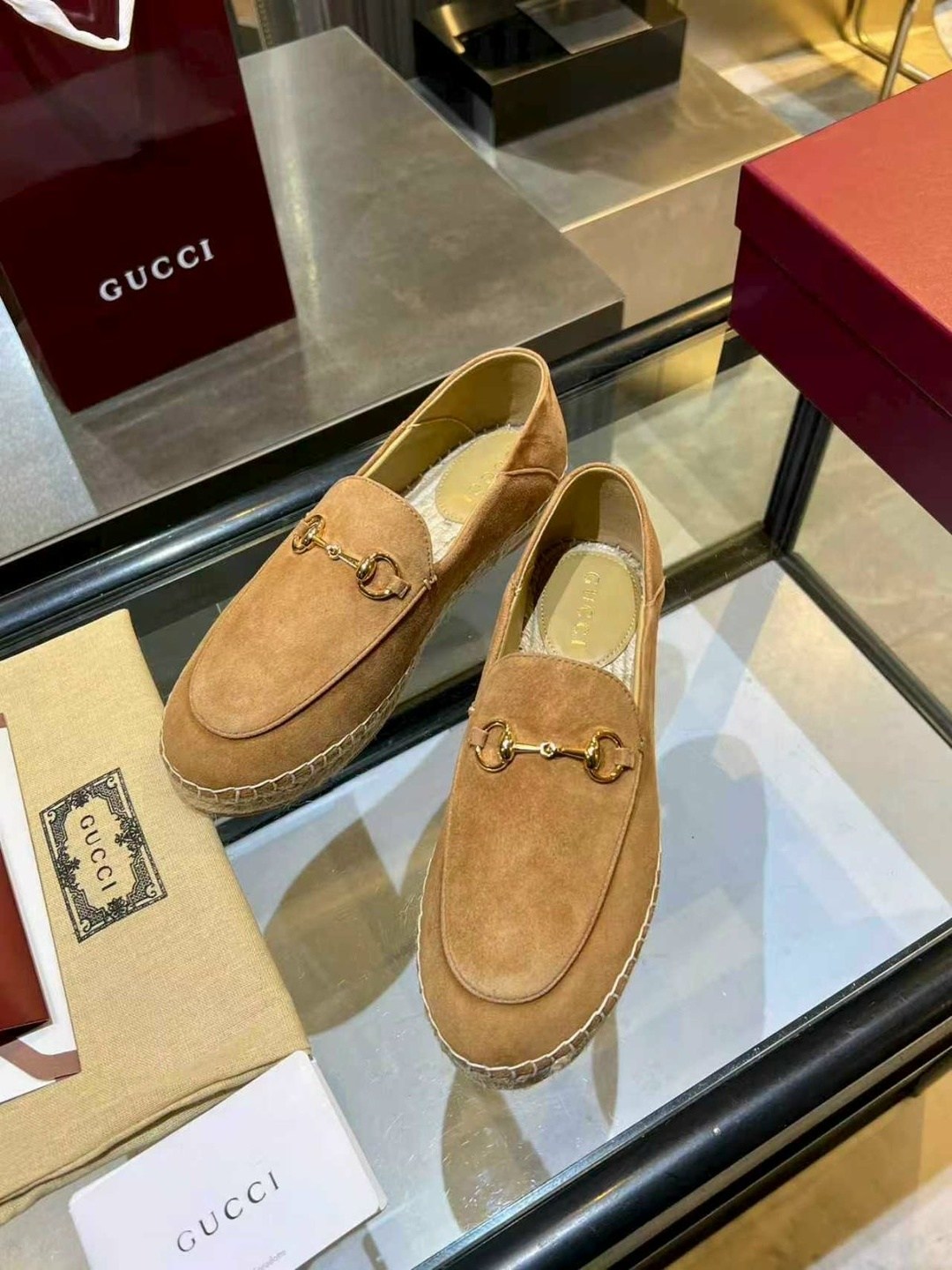 лоферы gucci,лоферы гуччи женские,,лоферы гуччи,лоферы гуччи 2026