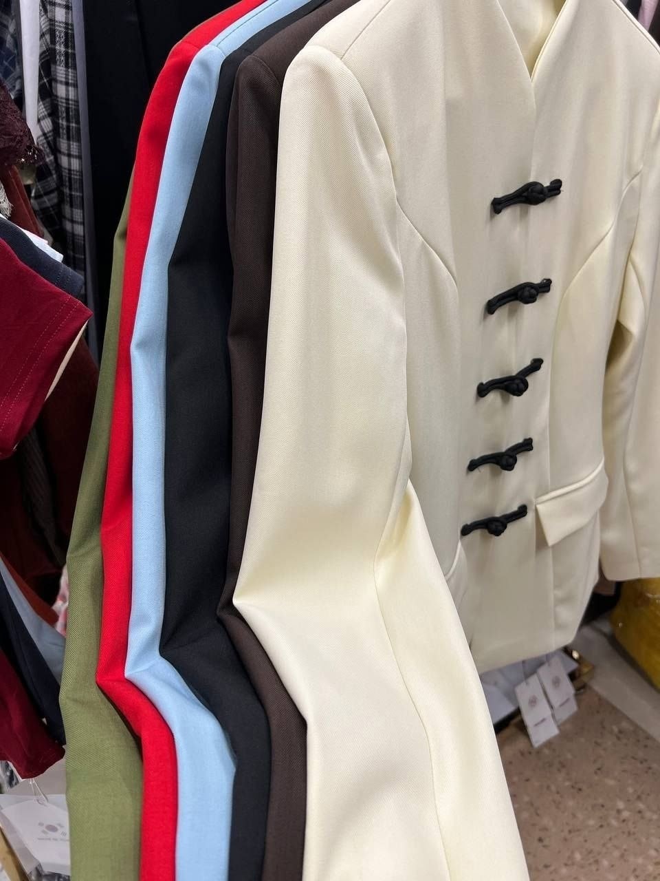 жакет,пиджак,приталенный жакет,женский жакет,жакет деловой