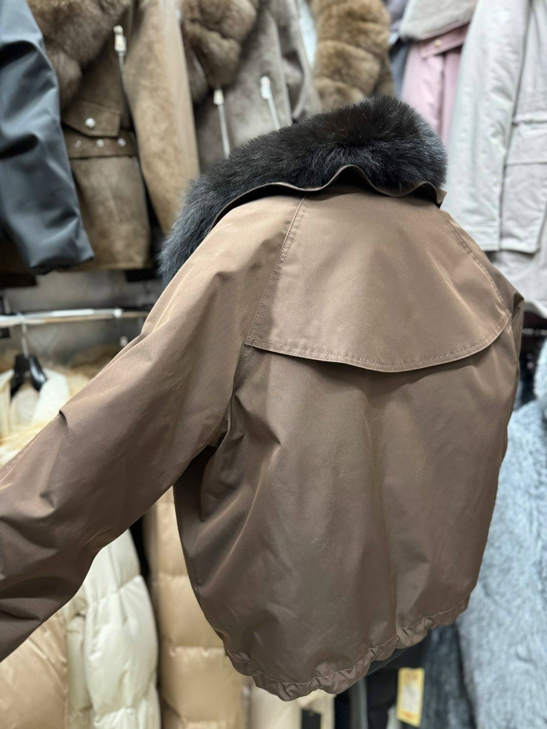 парка с мехом,куртка с мехом,пуховик с мехом,парка с мехом зимняя,пуховики с натуральным мехом