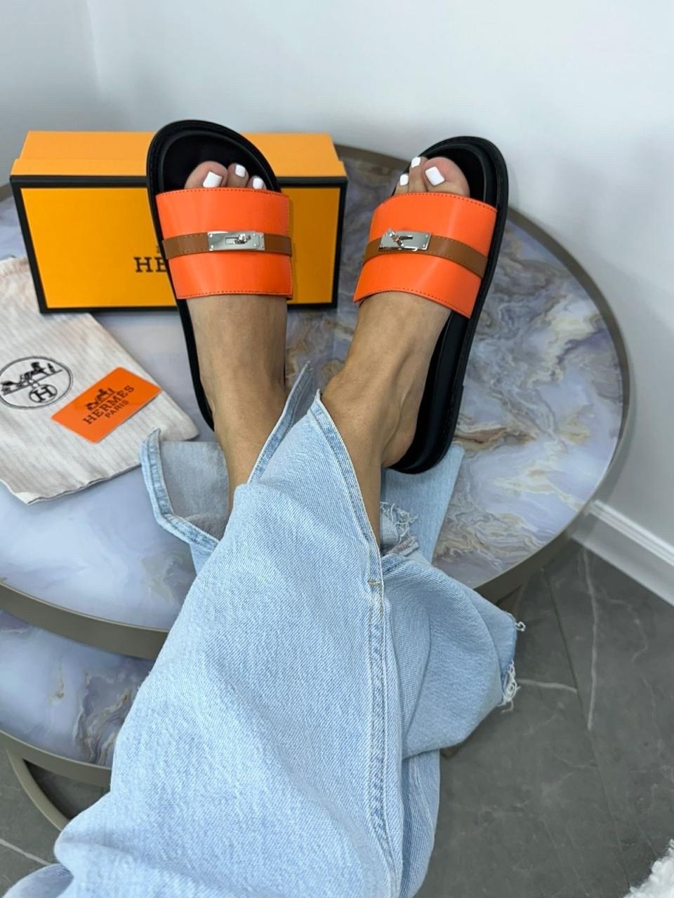 шлепанцы hermes,женские шлепанцы,шлепки эрмес,босоножки хермес,шлепанцы hermes chypre