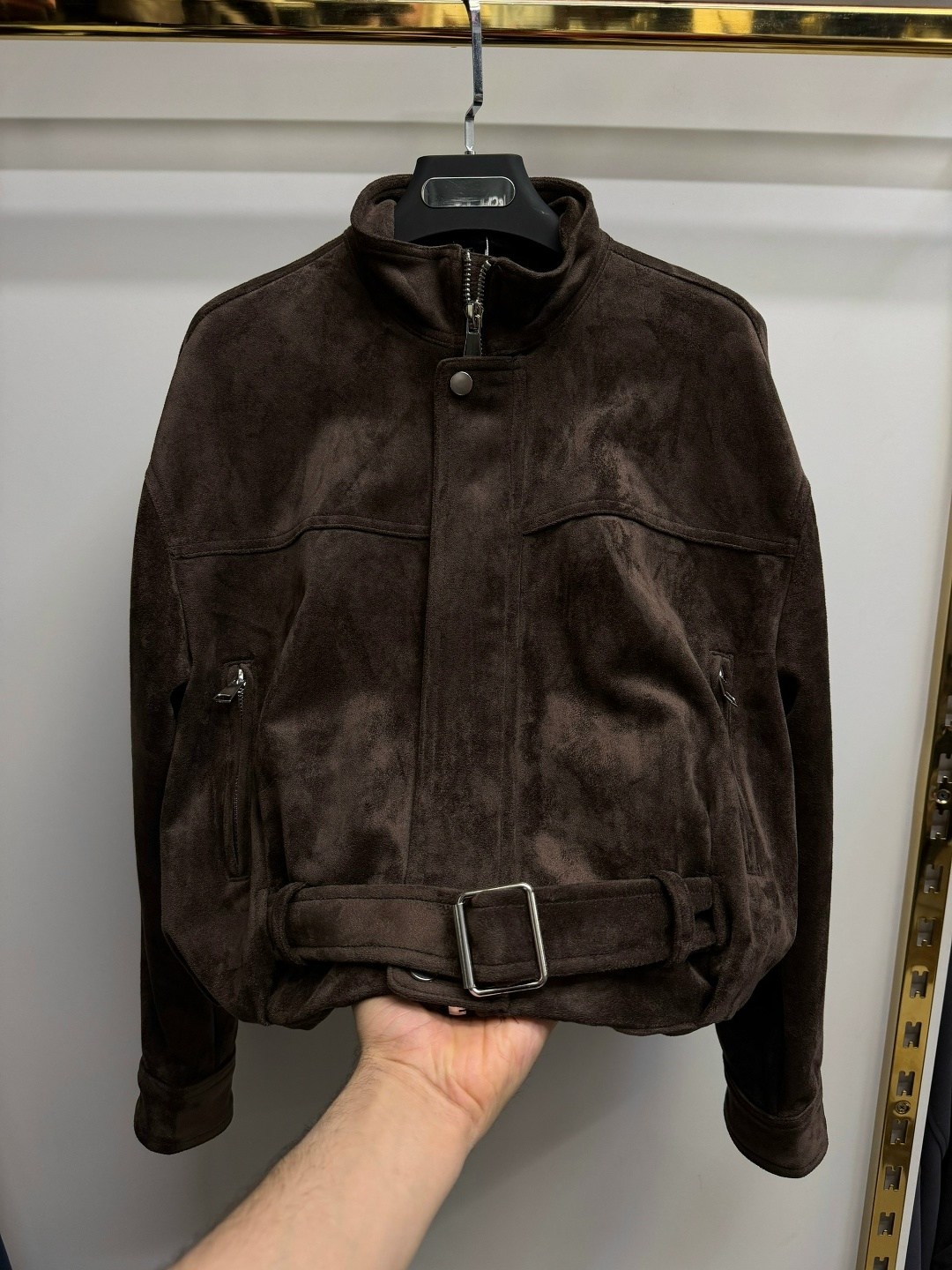 куртка из натуральной замши,замшевая куртка,женская замшевая куртка-бомбер из натуральной кожи,женская куртка бомбер из эко замши коричневого цвета,бомбер женский кожаный замшевый