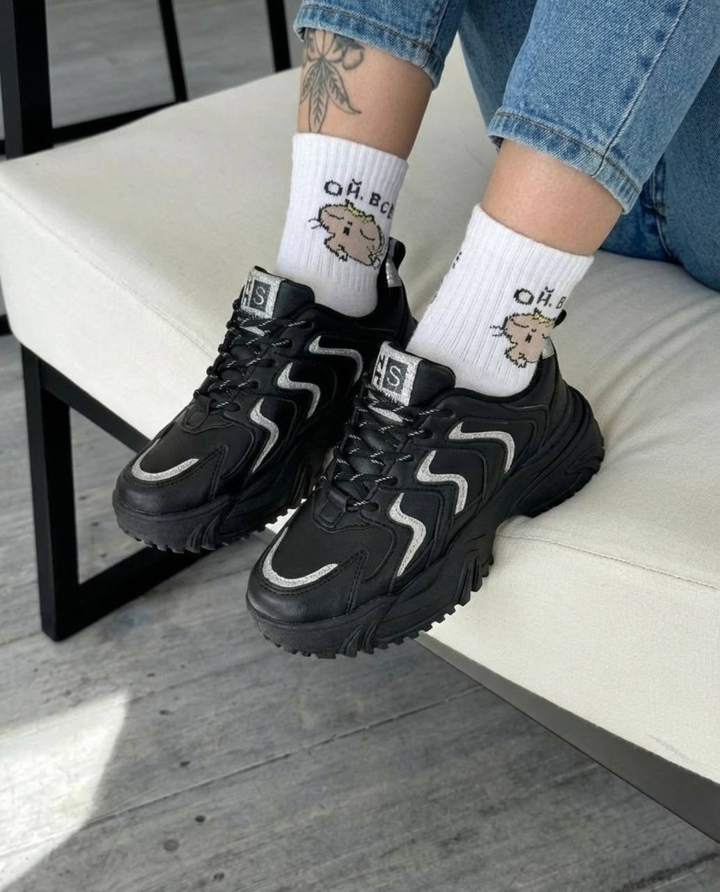 женские кроссовки,кроссовки модные,,повседневные кроссовки,кроссовка