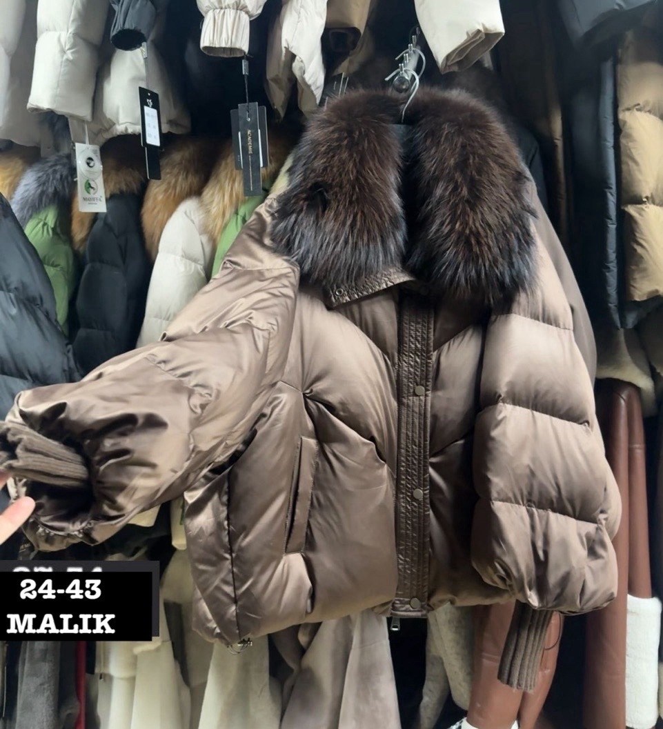 женский пуховик на утином пуху с большим воротником из меха енота,пуховик женский натуральный мех,пуховик с натуральным мехом,пуховик зимний женский,куртка - пуховик с мехом чернобурки city furs