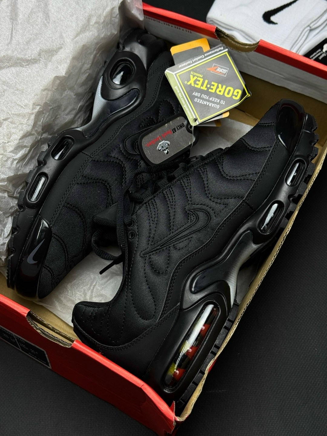 кроссовки nike air max tn plus,nike air max tn plus black,мужские кроссовки nike air max tn plus,nike air max plus tn,кроссовки